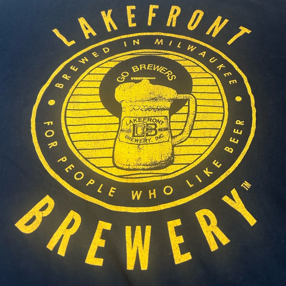 Lakefront Brewery men’s tshirt medium with built in bottle opener